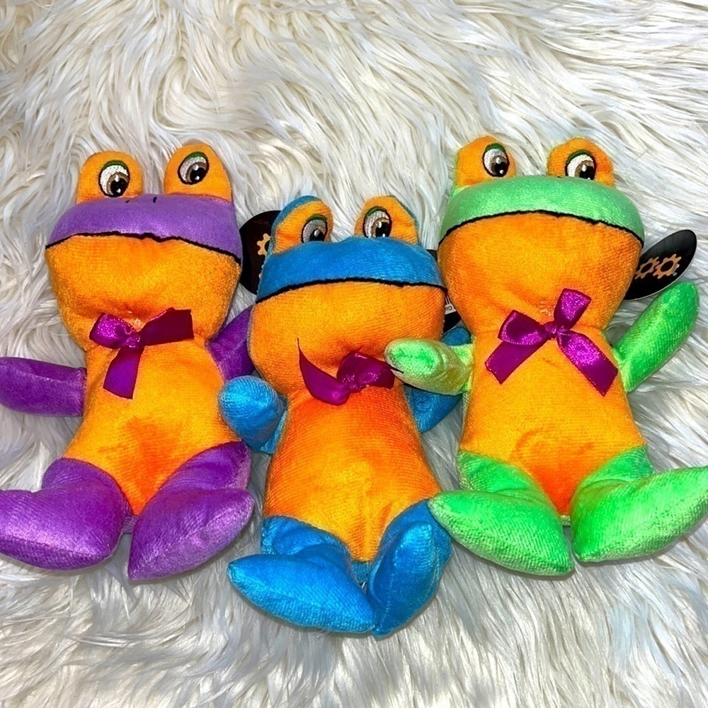 Set of 3 plush frogs. Purple green blue. NWT.